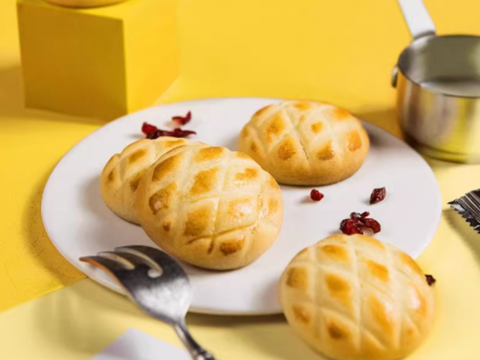 Uniform Egg Wash And Pattern Stamping Machine for Professional Bakery Finishing